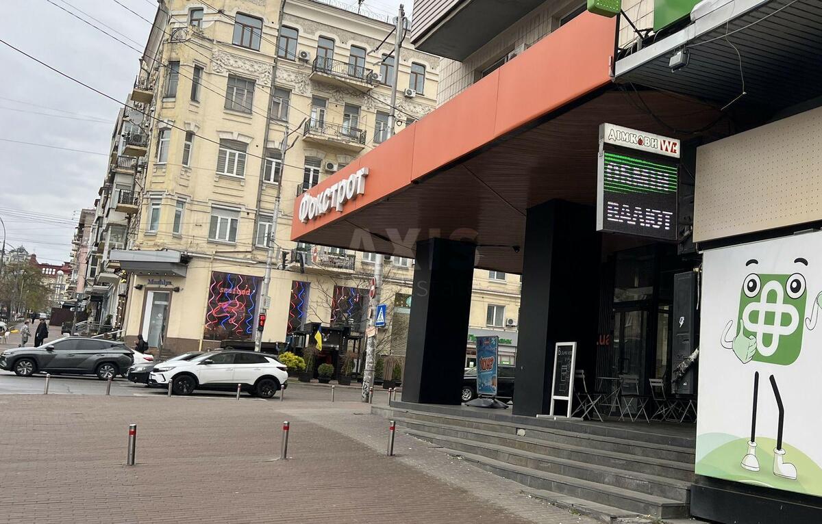 Service object vul. Velyka Vasyl'kivs'ka 45, 6m21