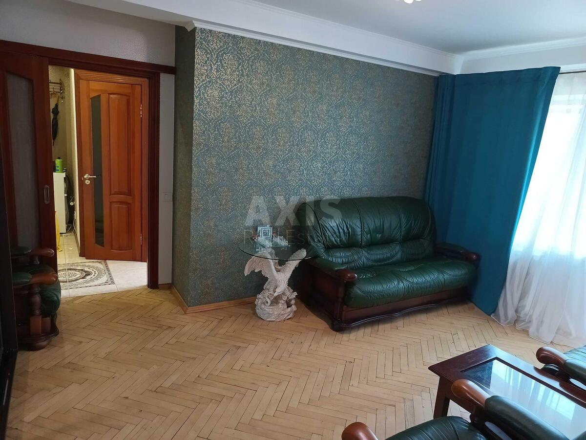 2к квартира ул. Строителей 18572062