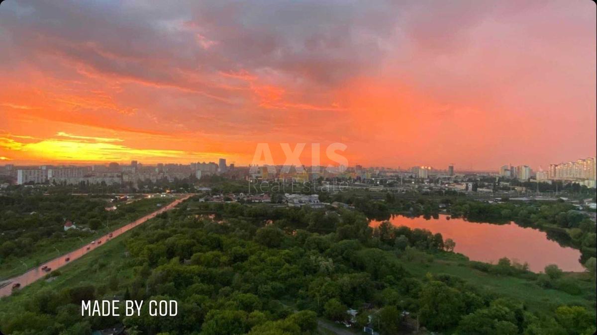3k apartment vul. Zdolbunivs'ka 134