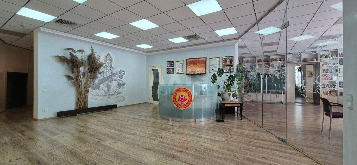 Office bul. Lesi Ukrai'nky 7Б, 200m2578590