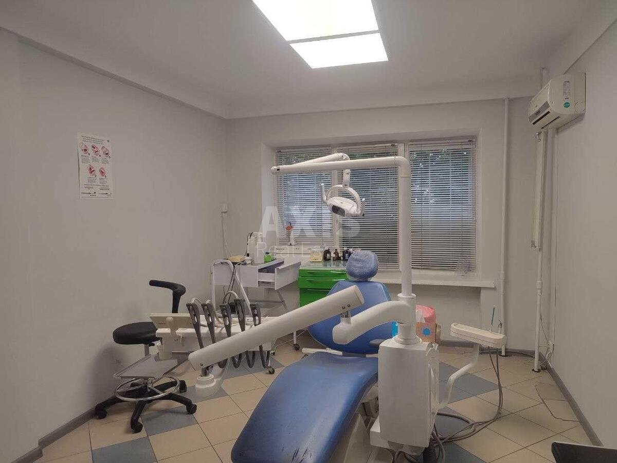 Office vul. Geroi'v Oborony 7, 90m2594492