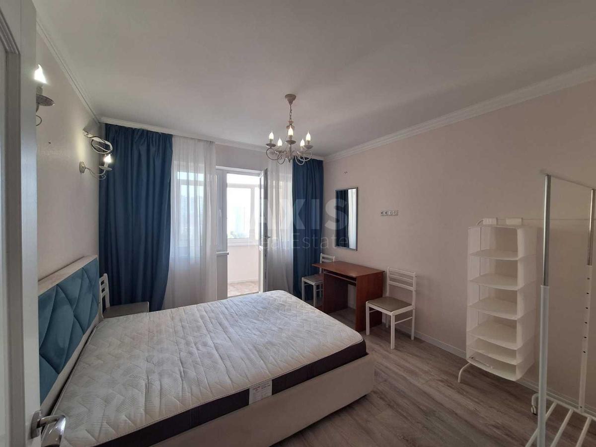 3k apartment vul. Myhajla Maksymovycha 3Д1