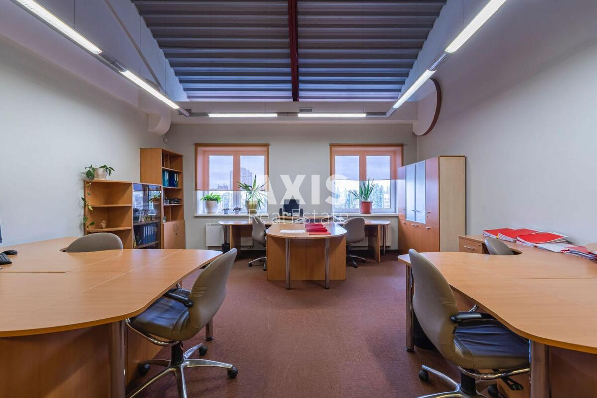 Office vul. Degtjarivs'ka 33Б, 677m2527408