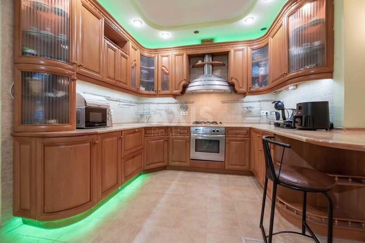 3k apartment vul. Knjazhyj Zaton 4627981