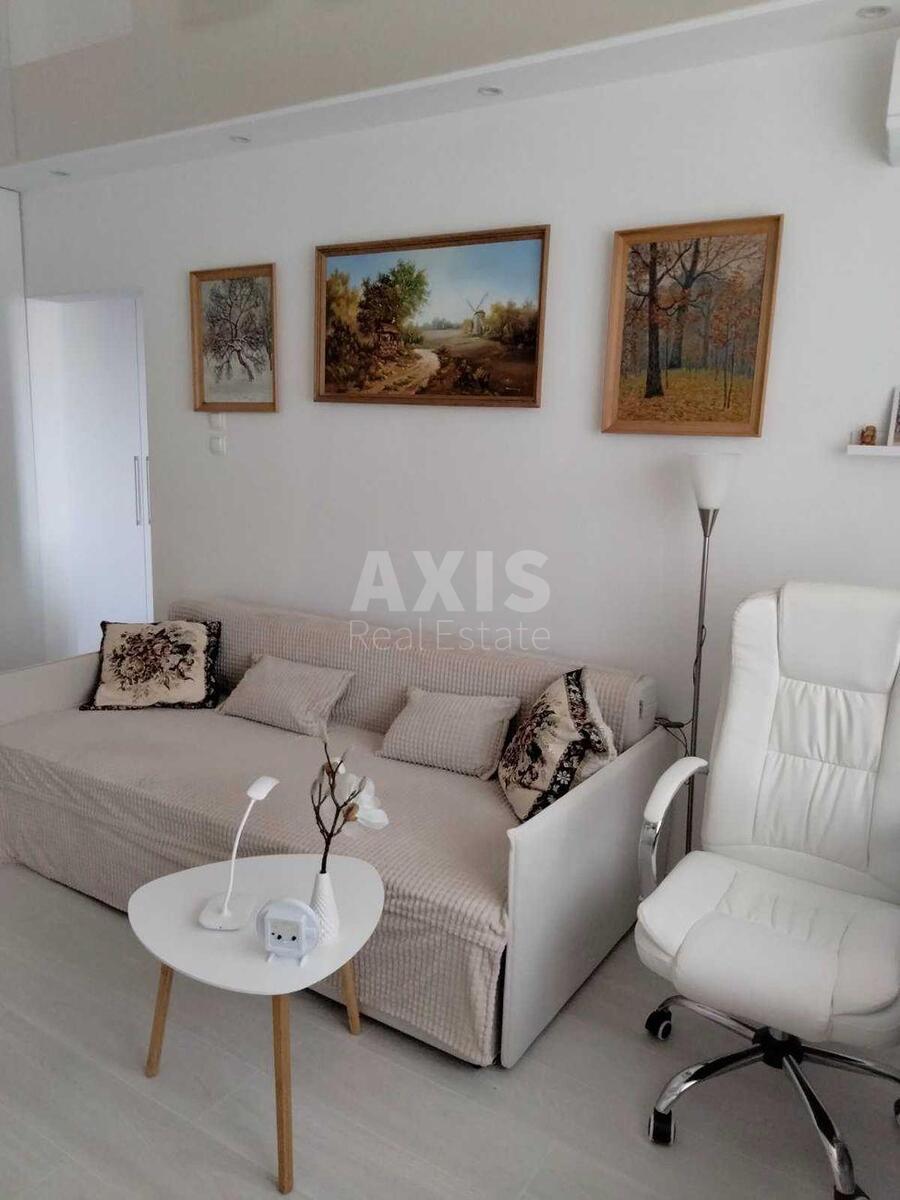 1k apartment vul. Urlivs'ka 201