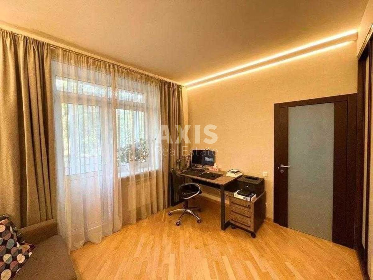 3k apartment vul. Barbjusa Anri 37/11