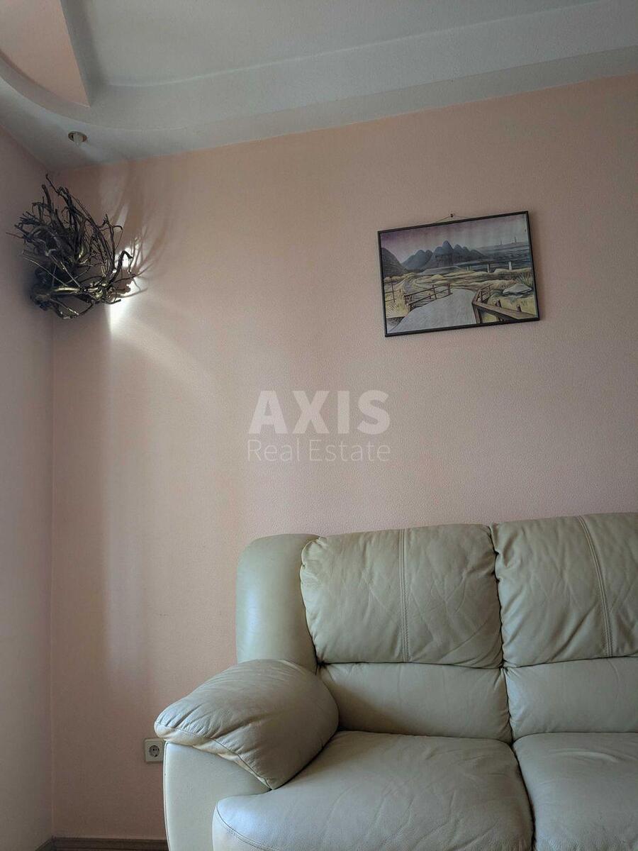 3k apartment vul. Velyka Vasyl'kivs'ka 1143