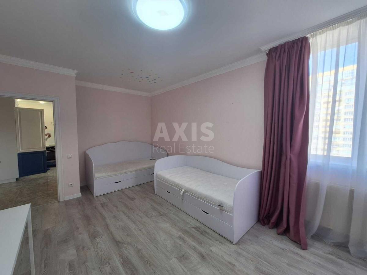 3k apartment vul. Myhajla Maksymovycha 3Д2