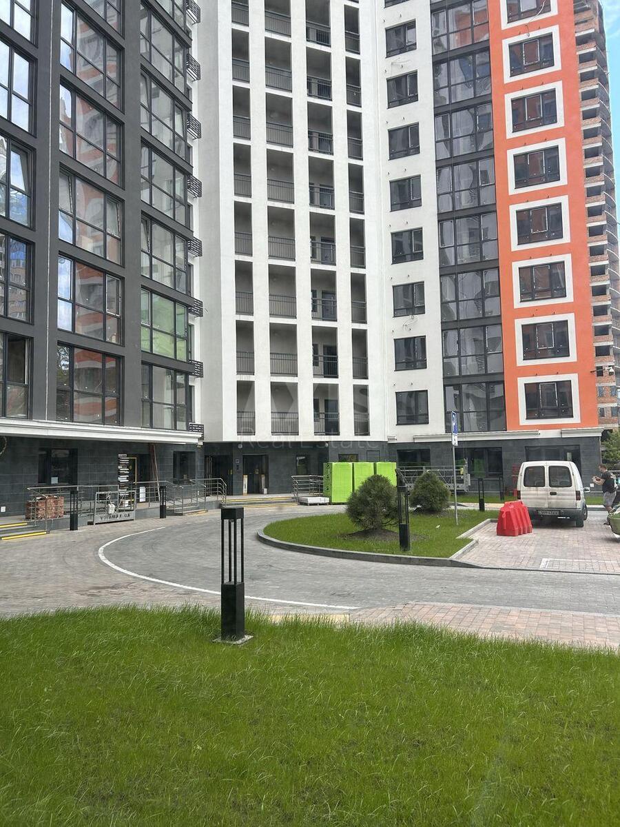 Trade object vul. Zhyvopysna 3, 179m20