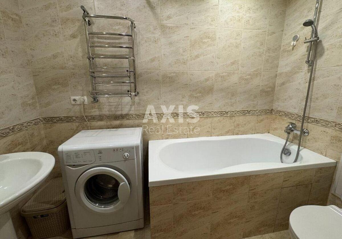 2k apartment pl. Peremogy 209