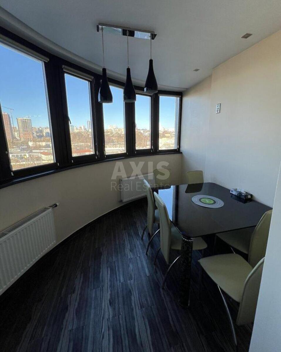 3k apartment vul. Saperno-Slobids'ka 102