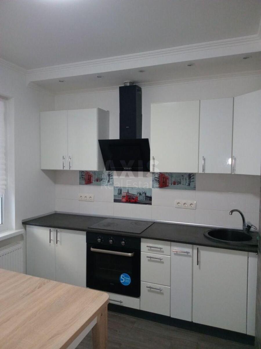 1k apartment vul. Myhajla Maksymovycha 24
