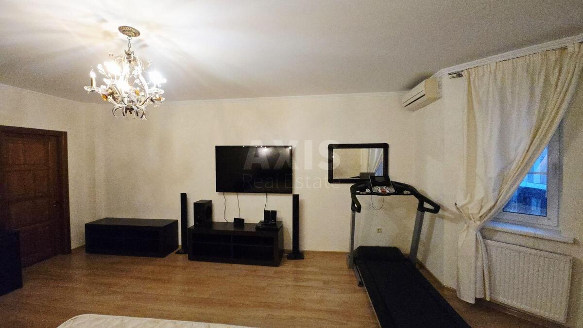 4k apartment vul. Pochajnyns'ka 25/49640219