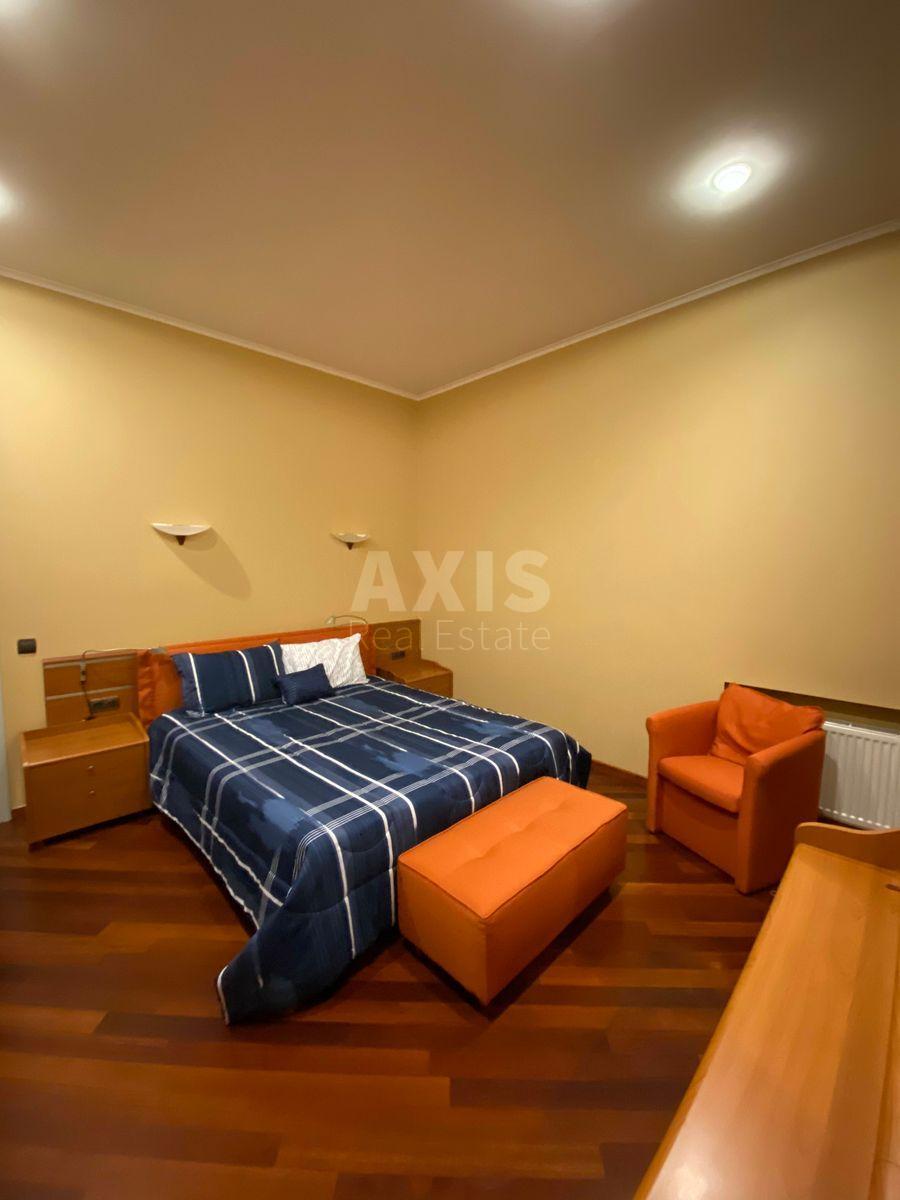 5k apartment vul. Antonovycha 7В3