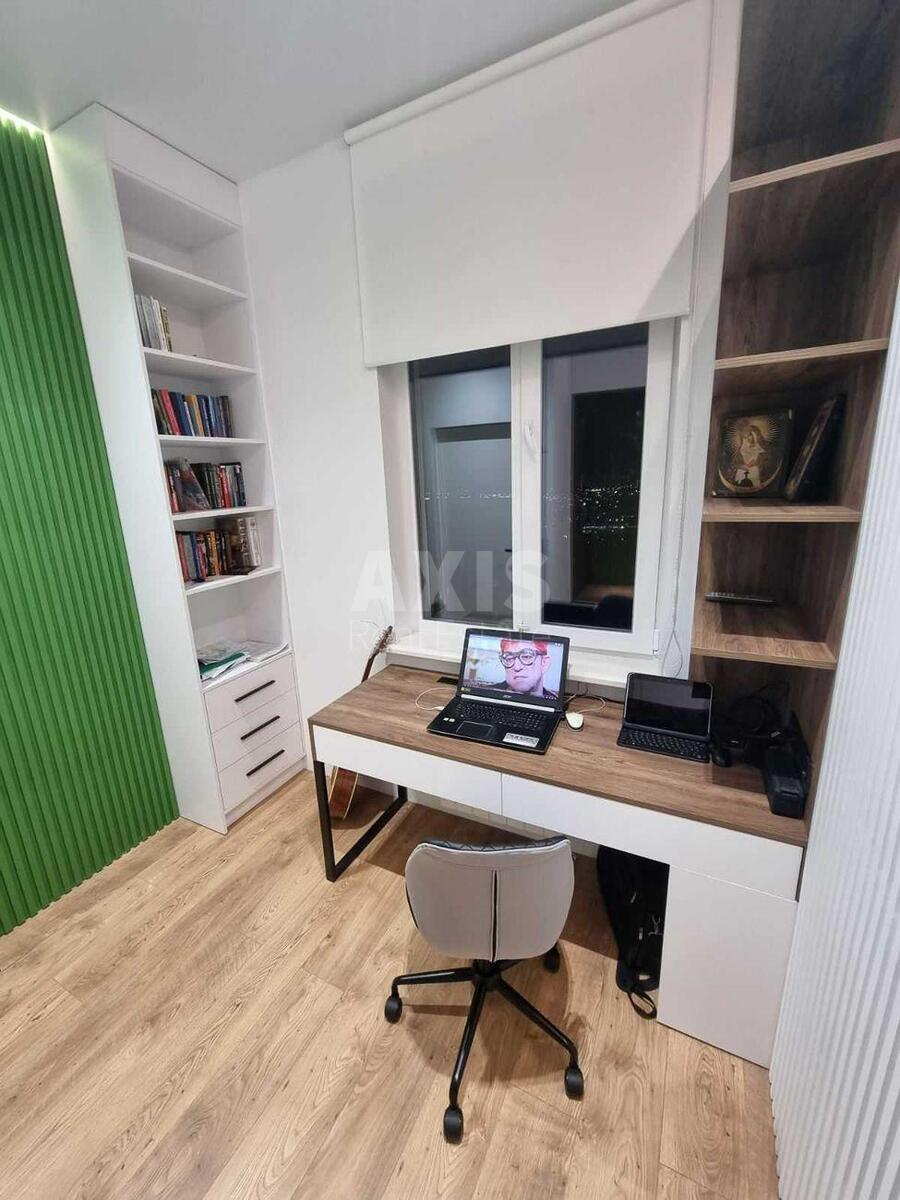 4k apartment vul. Nagirna 18/166