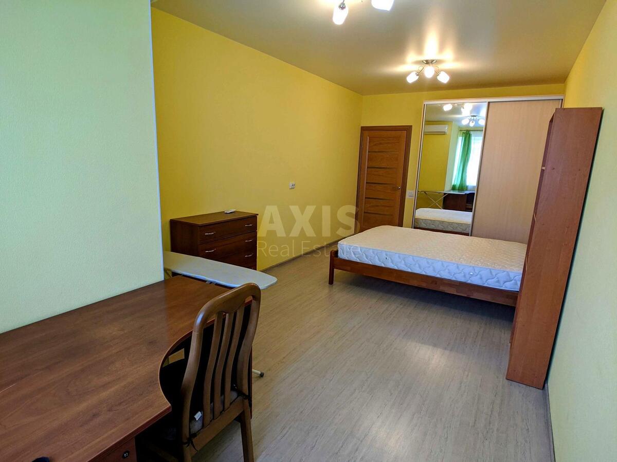 1k apartment vul. Patriarha Mstyslava Skrypnyka 48А601343
