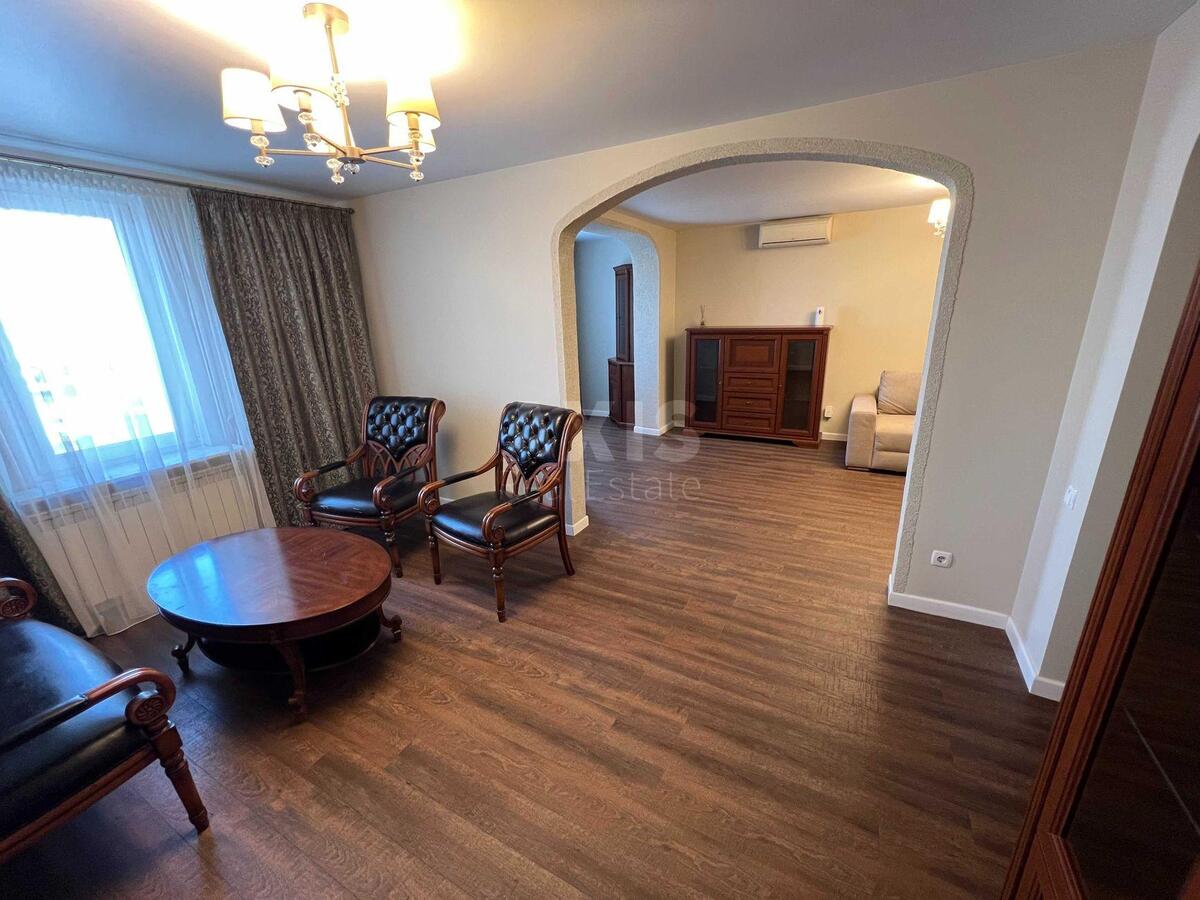 5k apartment vul. Dragomanova 11