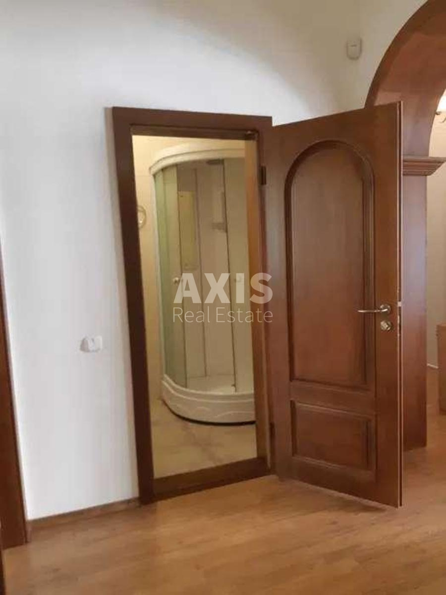 4к квартира пр-т Голосеевский 88329976