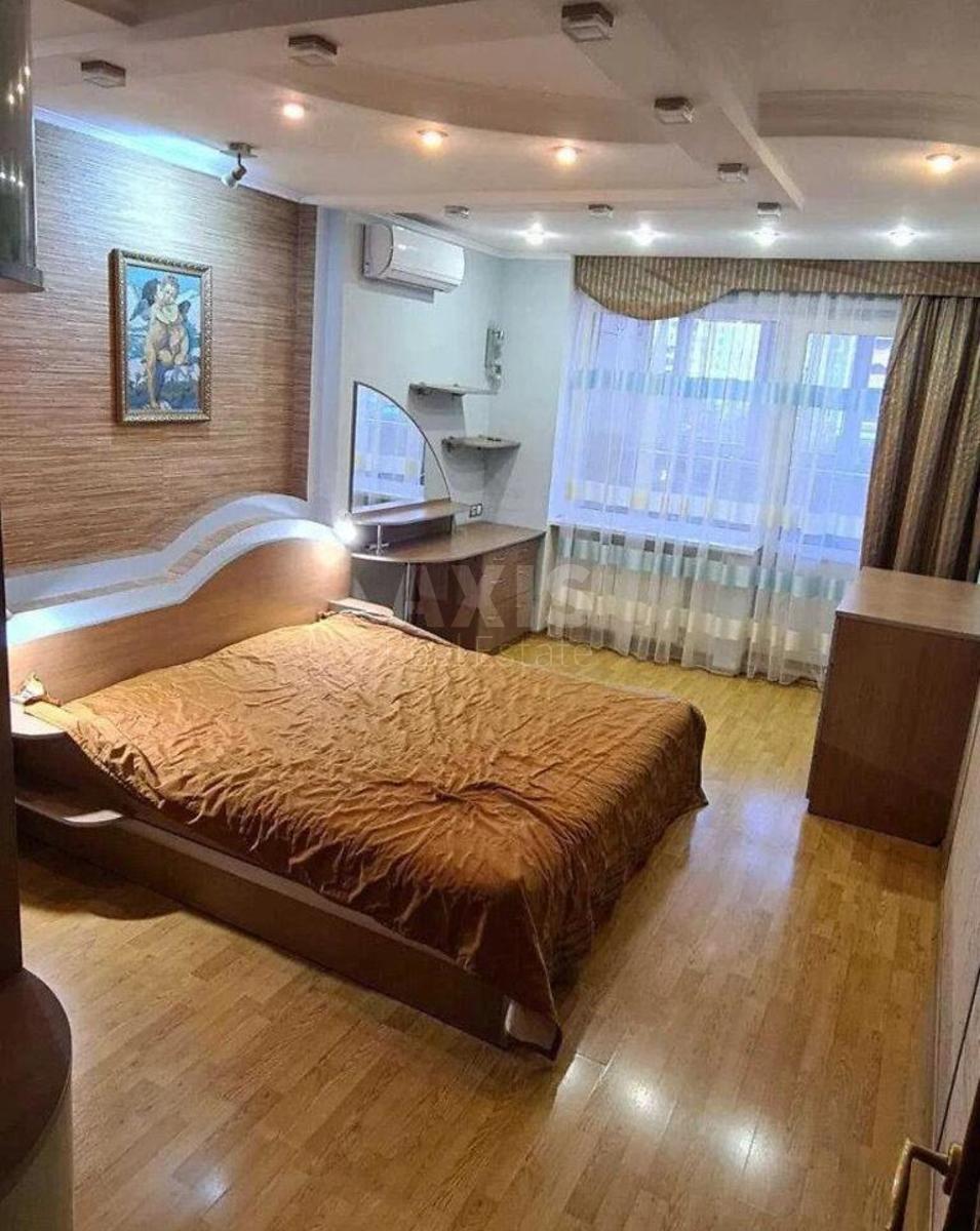 2k apartment vul. Dragomanova 142