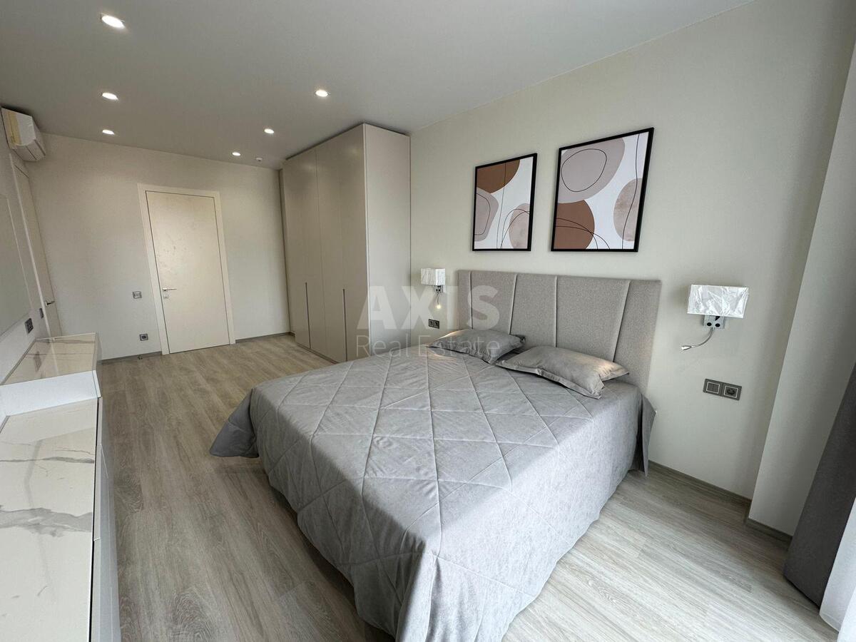 3k apartment vul. Antonovycha 1186