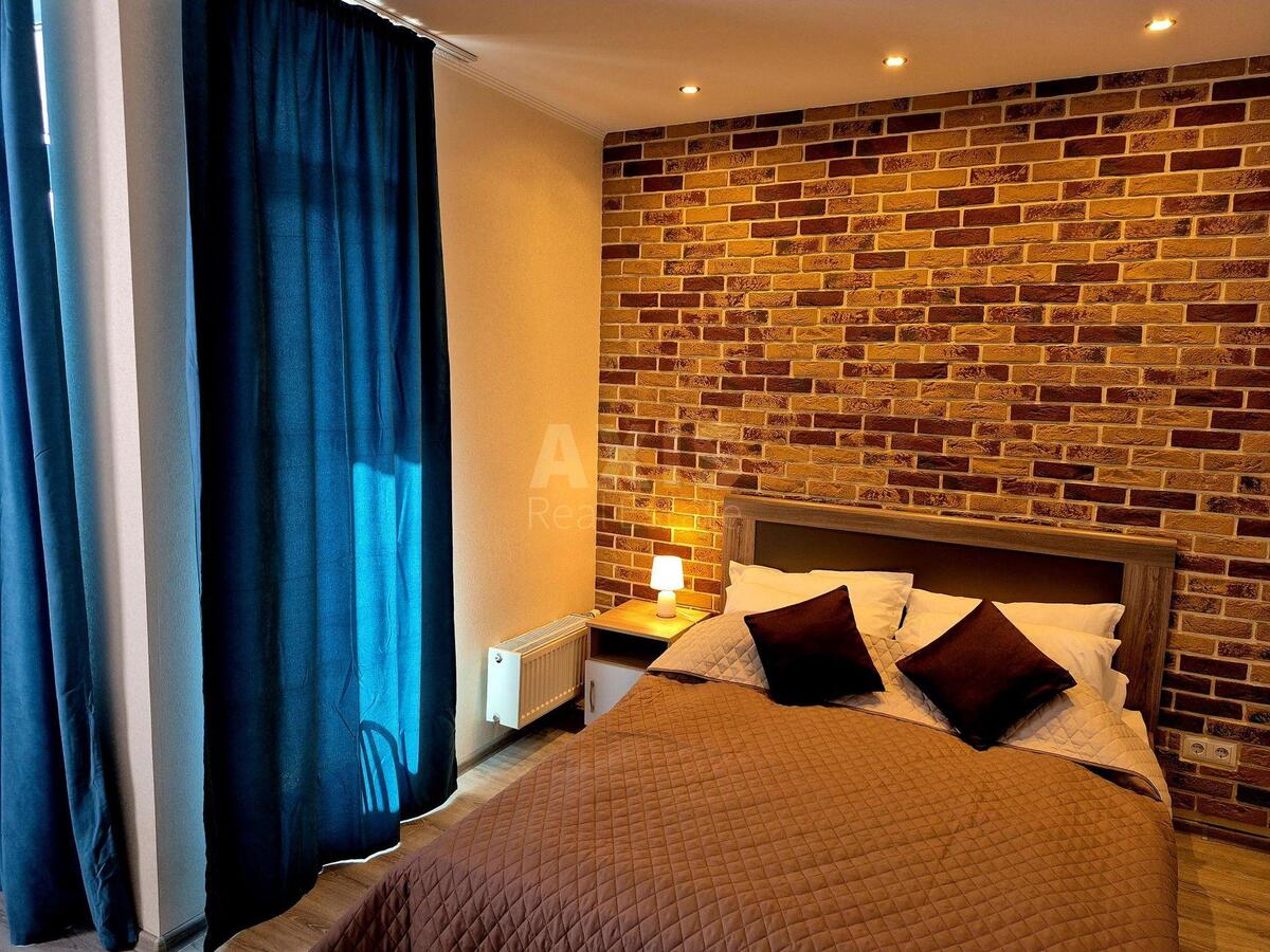 1k apartment pr-t Sobornosti 14613537