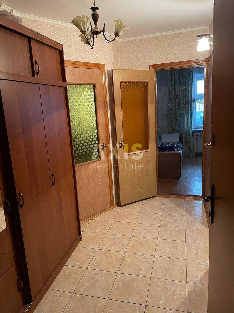 1k apartment vul. Vyshnjakivs'ka 5Б584784