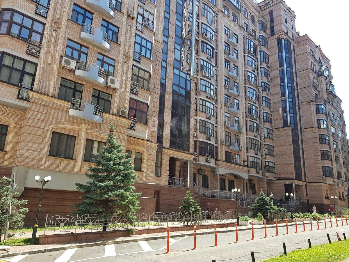 Офіс вул. Лисенка 2А, 140м2