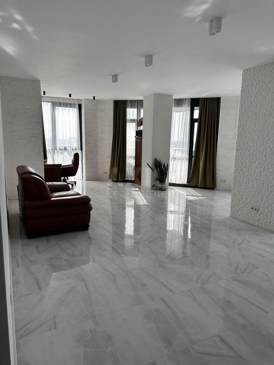 2k apartment vul. Dragomyrova Myhajla 4Б8