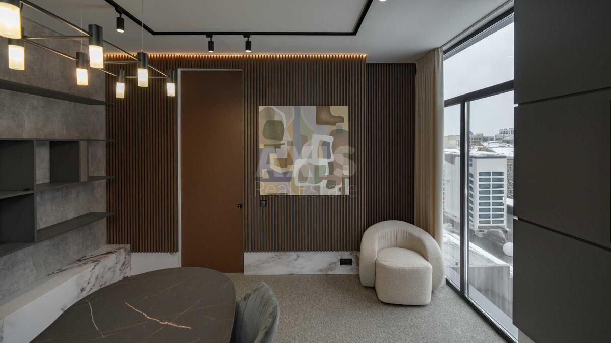 Office vul. Bul'varno-Kudrjavs'ka 15, 171m21