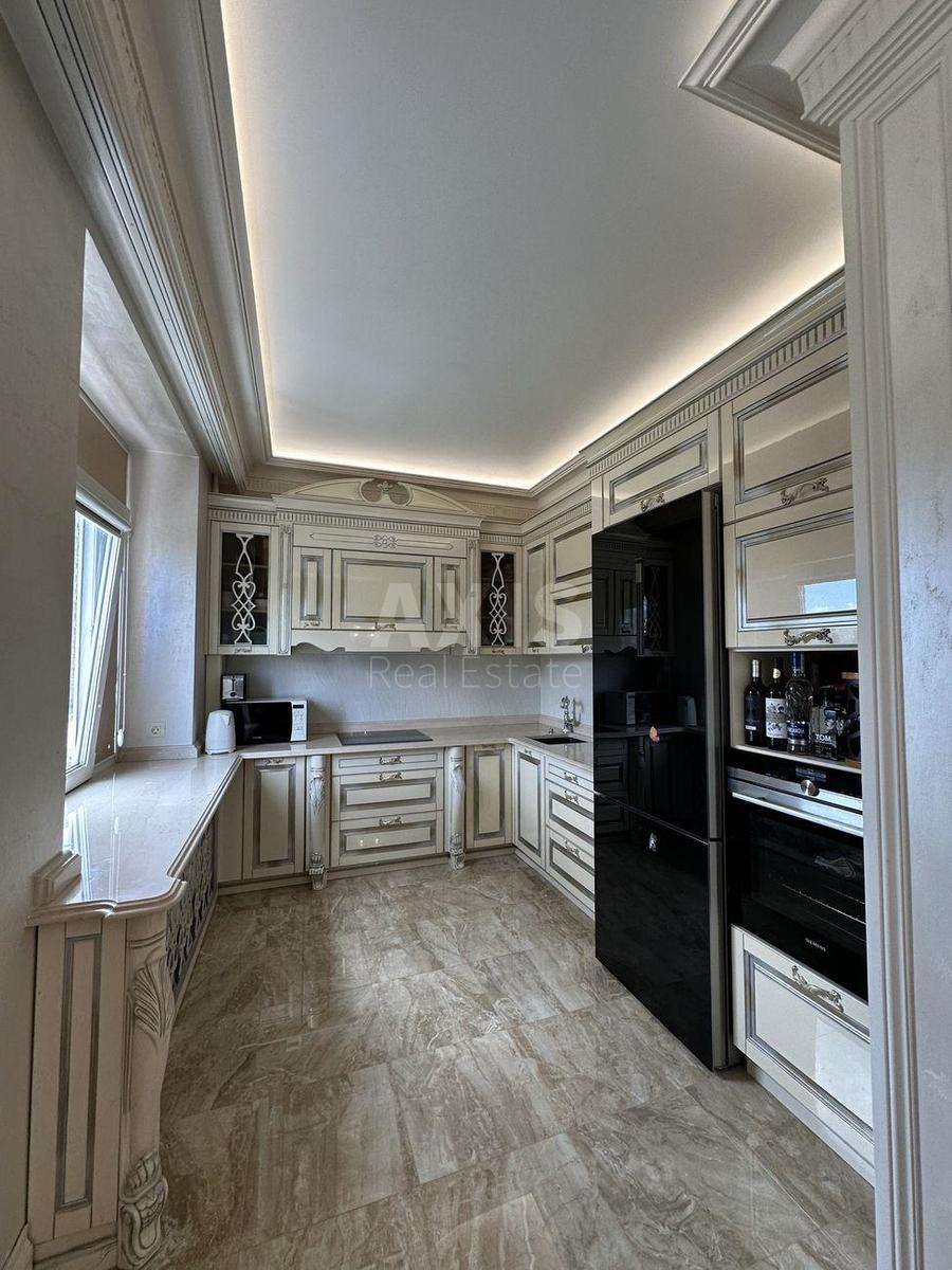 3k apartment vul. Shovkunenka 8/20