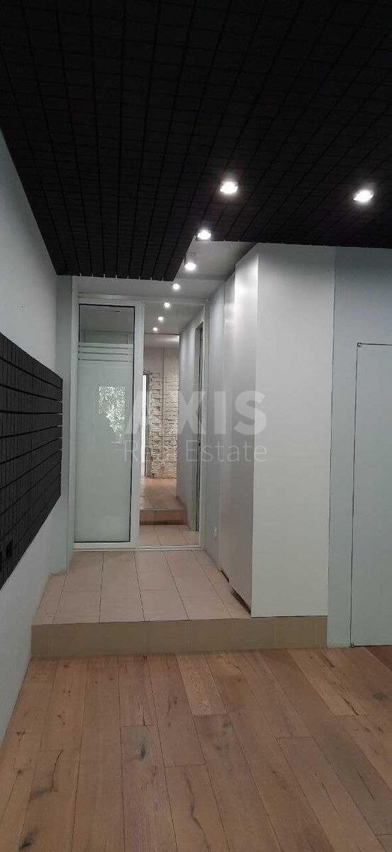 Office vul. Kropyvnyc'kogo 14, 117m2