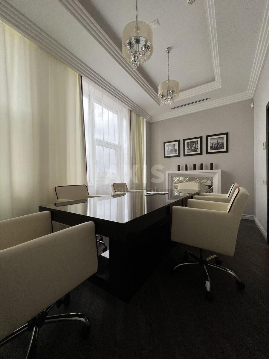 Офис ул. Евгения Коновальца 44Б, 245м2572271