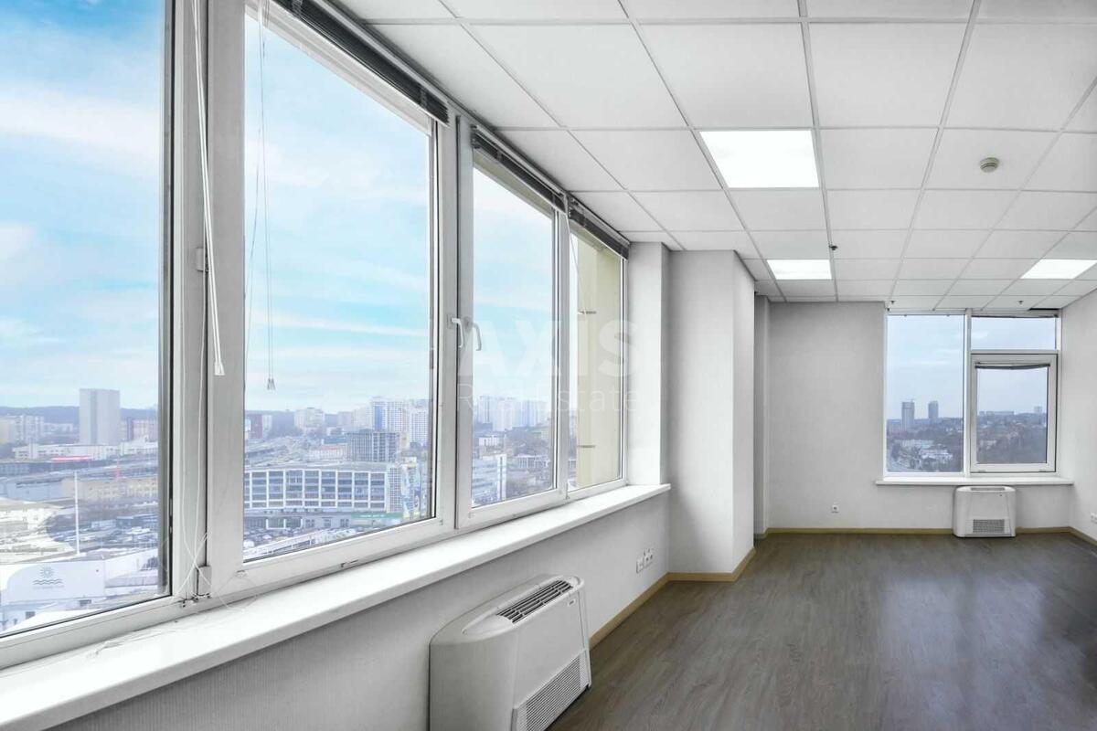 Office vul. Antonovycha 172, 321m2575919