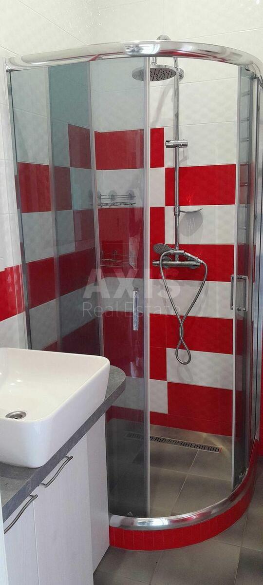 1k apartment vul. Svitlyc'kogo 356