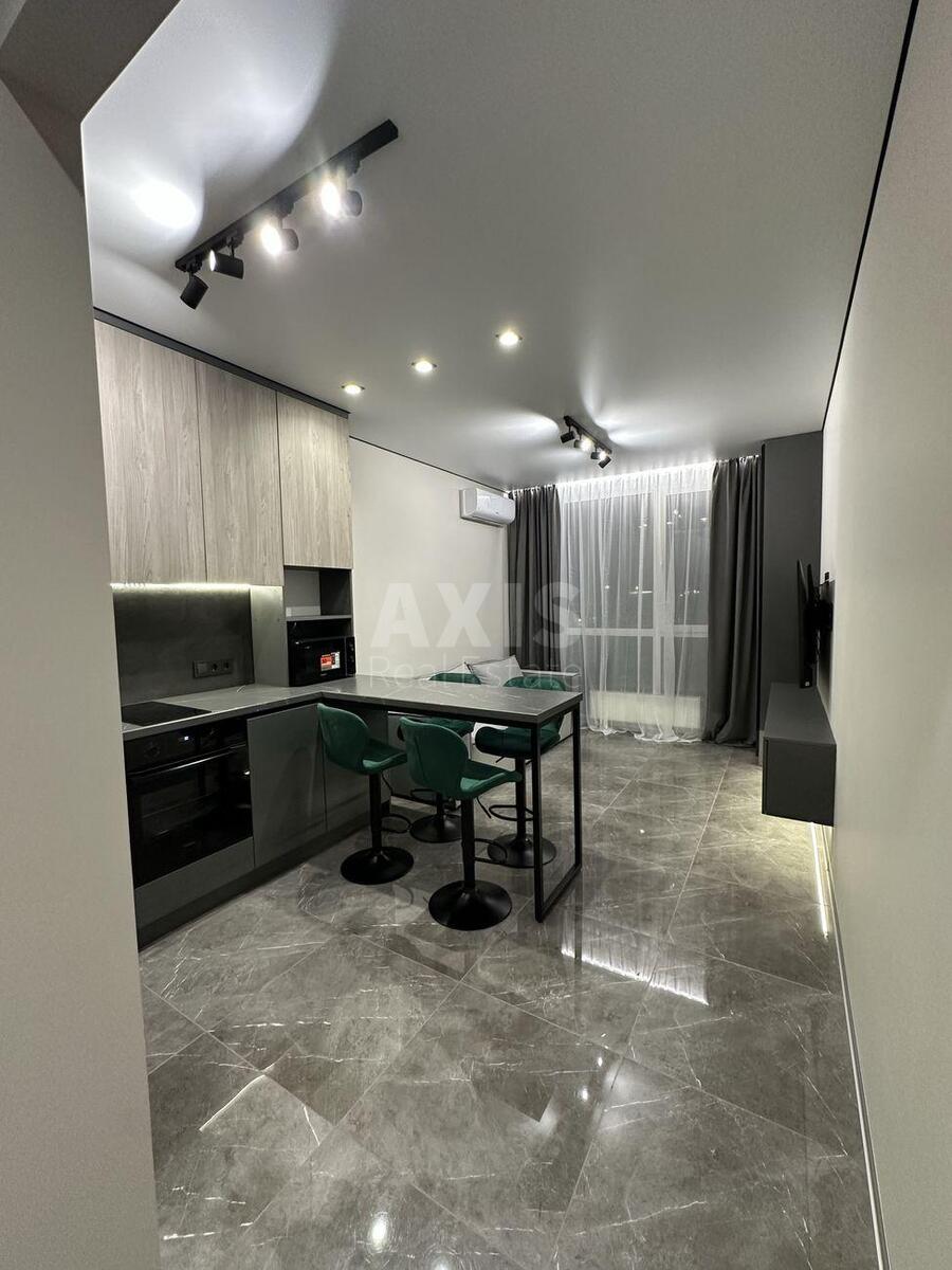 1k apartment vul. Saljutna 2Б621220