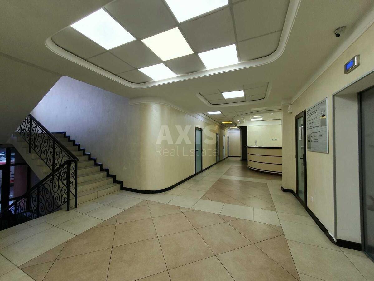 Office vul. Glybochyc'ka 40, 71m20