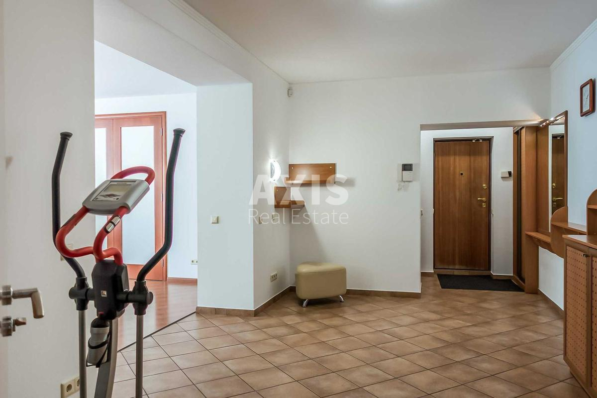 3k apartment vul. Dmytrivs'ka 456