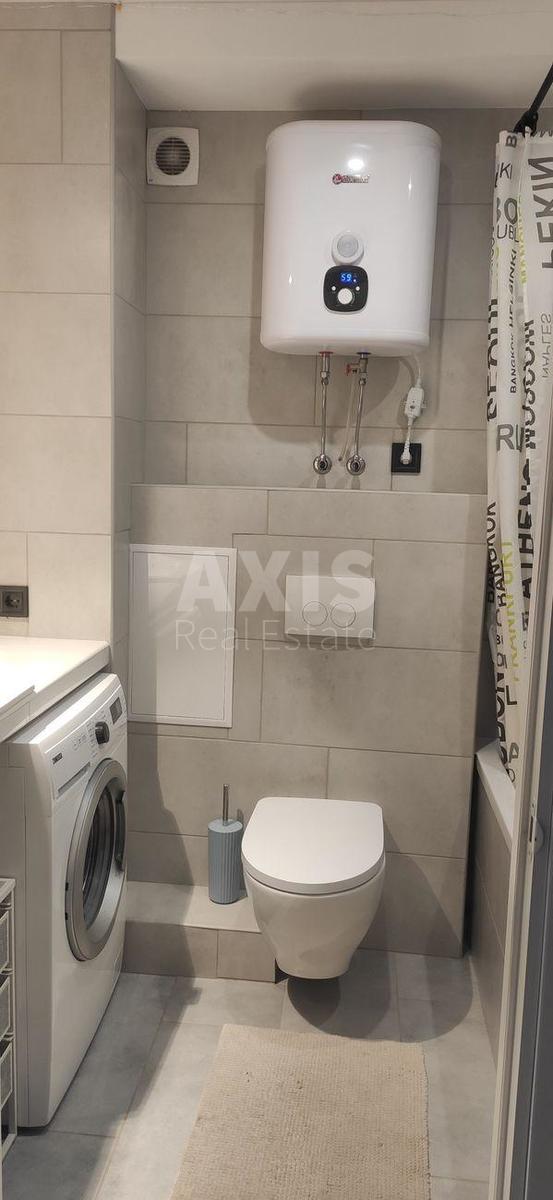 3k apartment vul. Entuziastiv 7/16
