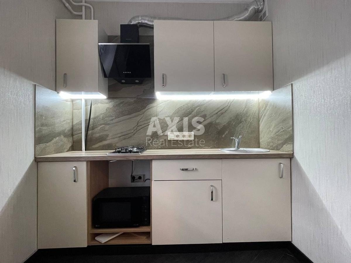 1k apartment nab. Dniprovs'ka 17А
