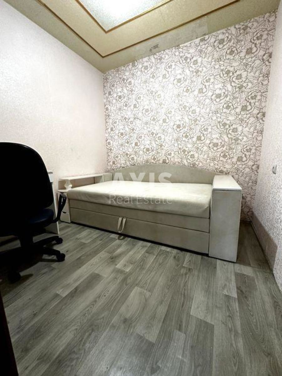 1k apartment vul. Novomostyc'ka 2а1