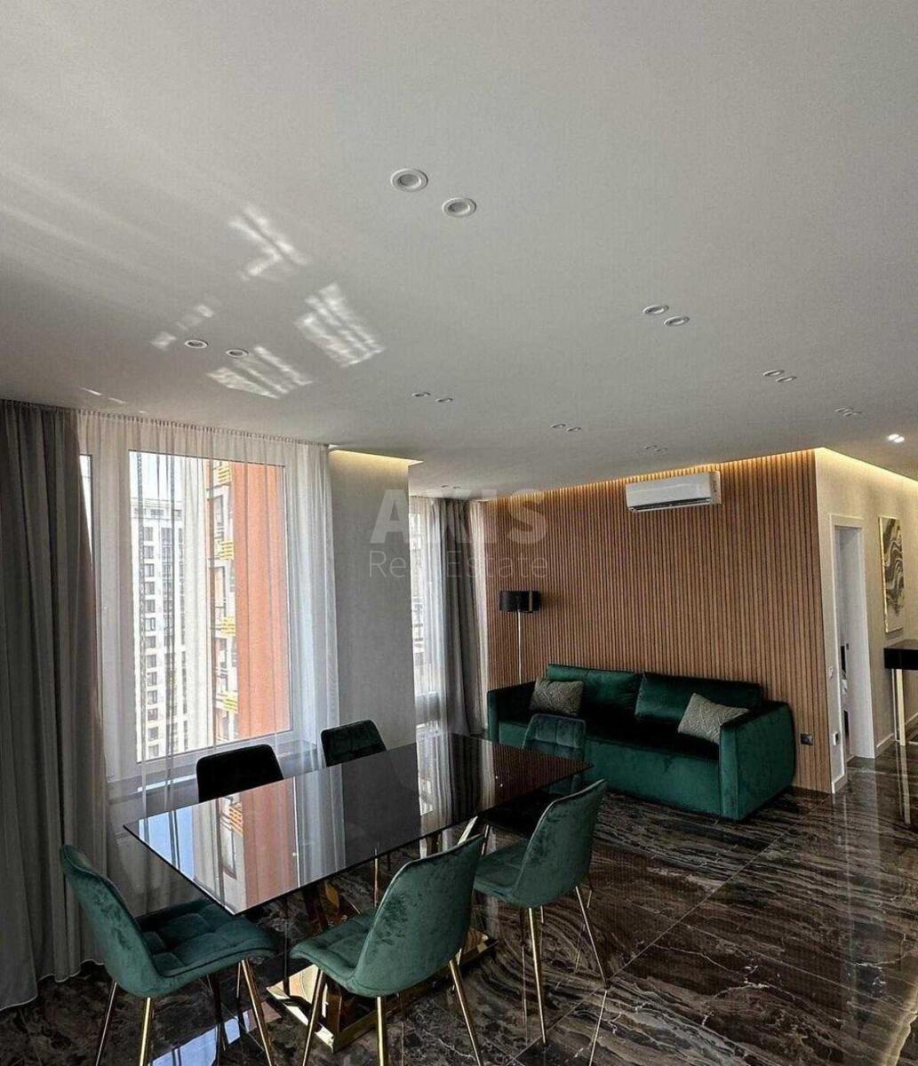 4k apartment nab. Dniprovs'ka 18628690