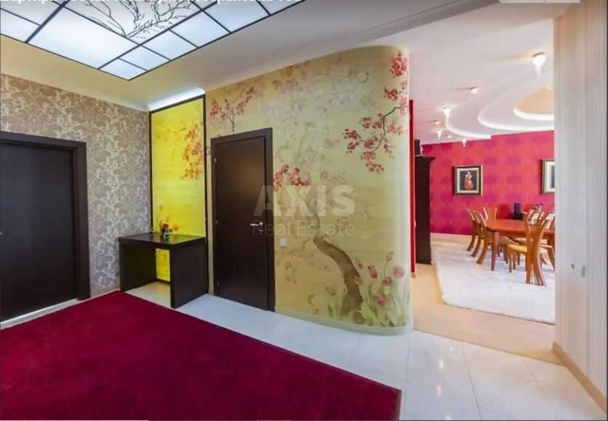 4k apartment vul. Ljuterans'ka 10А11
