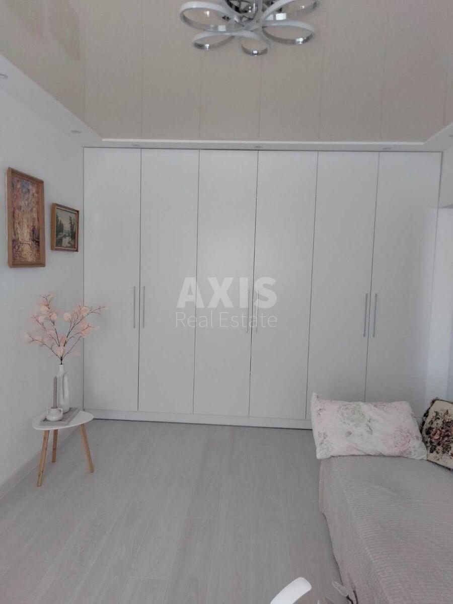 1k apartment vul. Urlivs'ka 203