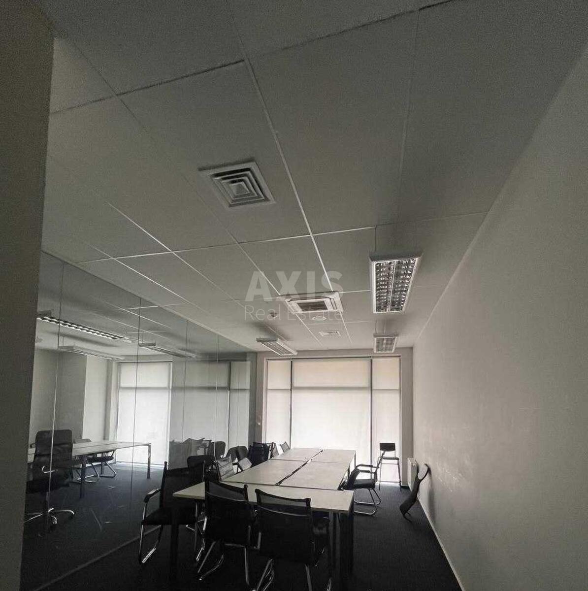 Офис ул. Антоновича 118/9, 962м2588111
