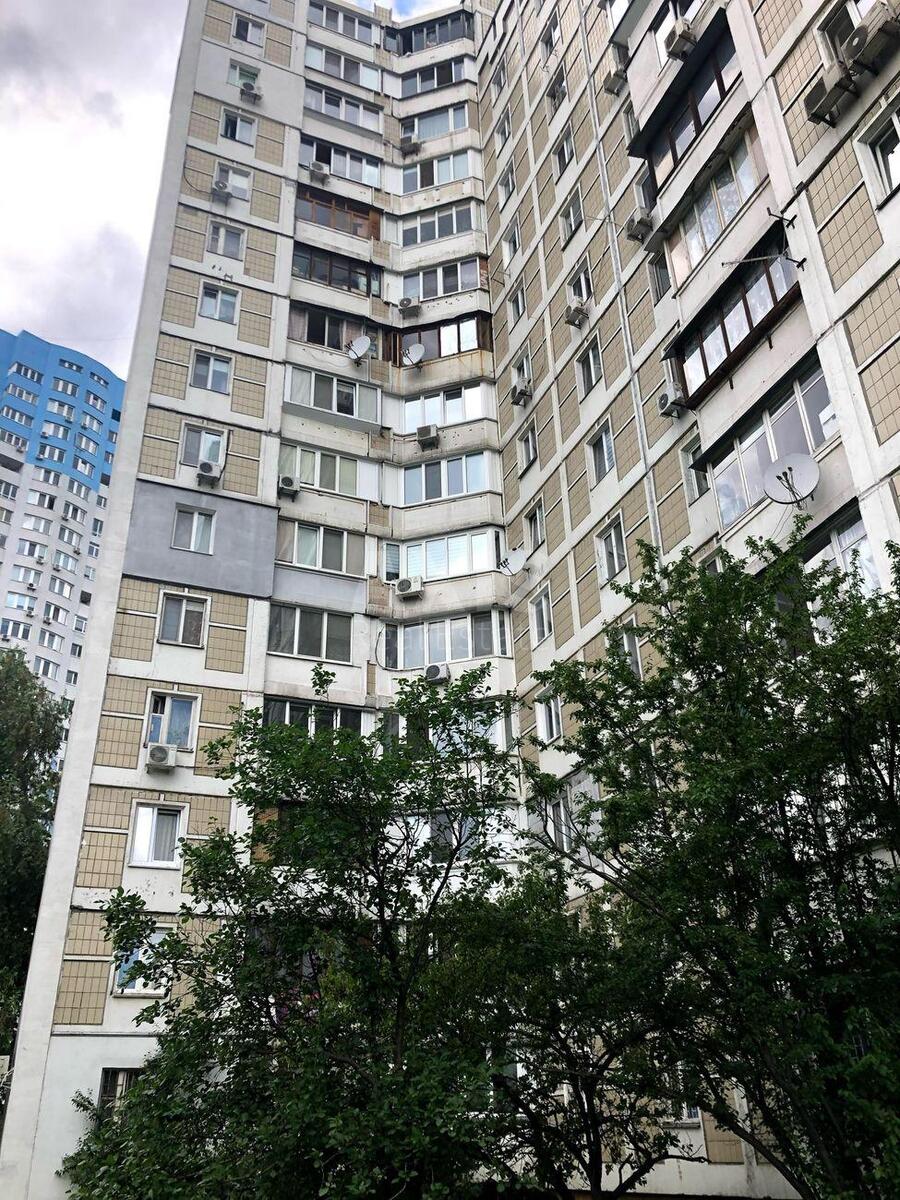1к квартира ул. Ревуцкого 11В5
