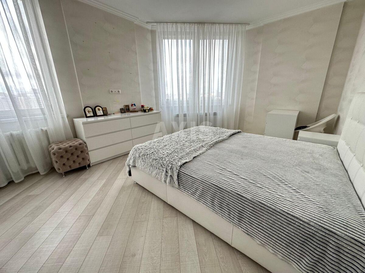 2k apartment vul. Oleny Pchilky 610
