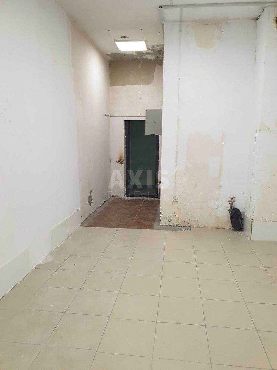 Office shose Harkivs'ke 19А, 92m27
