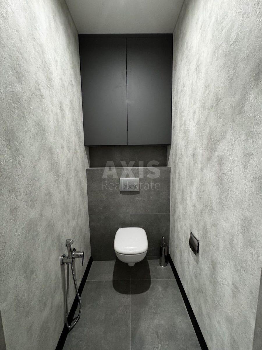 2k apartment vul. Pysarzhevs'kogo Akademika 812