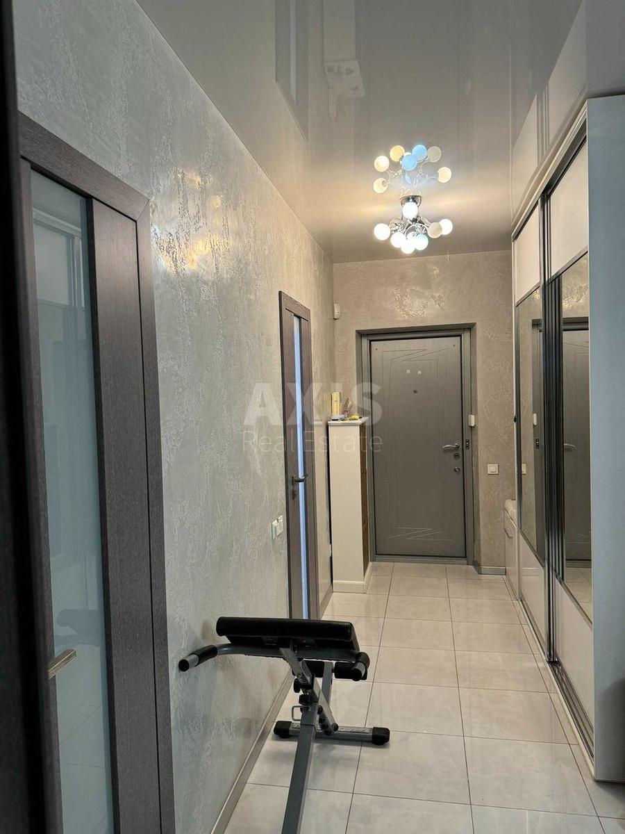 1k apartment vul. Saperno-Slobids'ka 248