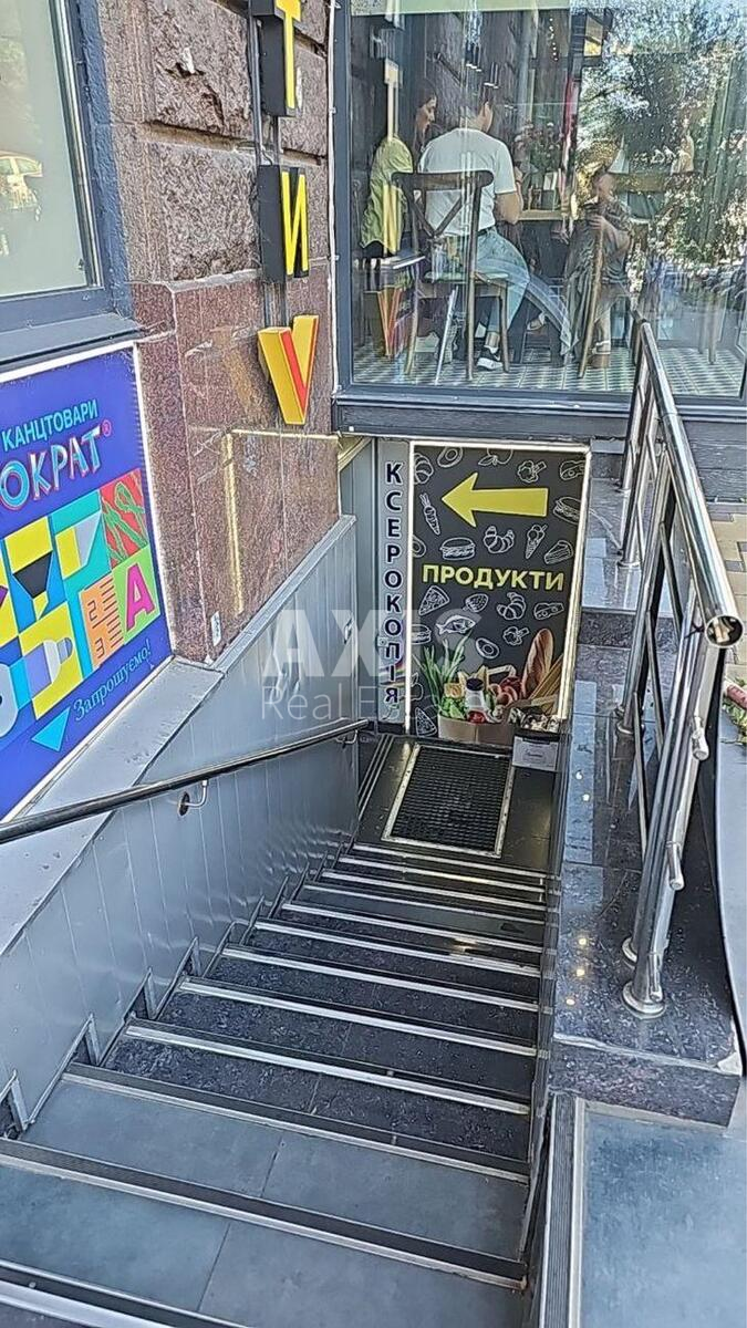Объект торговли ул. Скоропадского Павла 11/61, 65м2588091